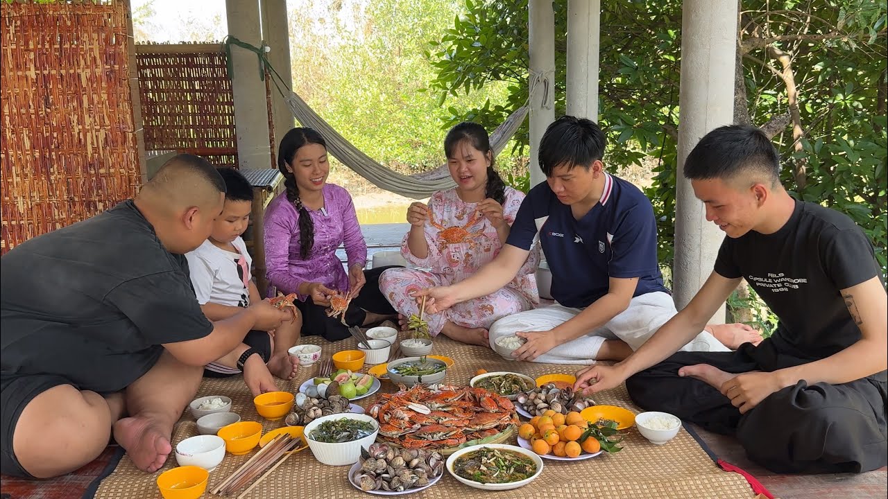 Đưa Anh Mập Food V&agrave; B&eacute; S&acirc;u TV trải nghiệm m&ograve; s&ograve; C&agrave; Mau thưởng thức bữa cơm d&acirc;n giả đậm chất Qu&ecirc;