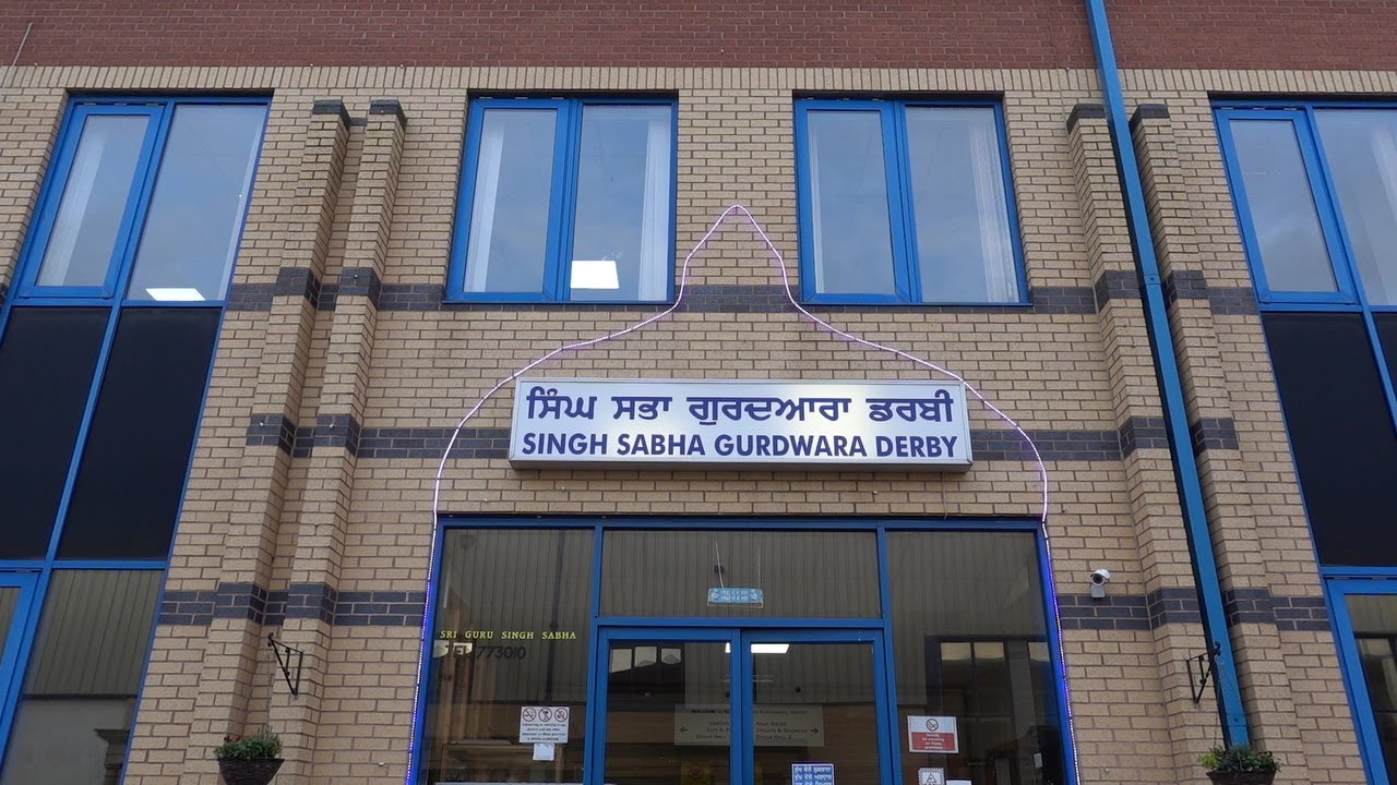 Sri Guru Singh Sabha Gurdwara Derby - Nishan Sahib Seva on Guru Nanak Dev Ji 551 Gurprub.