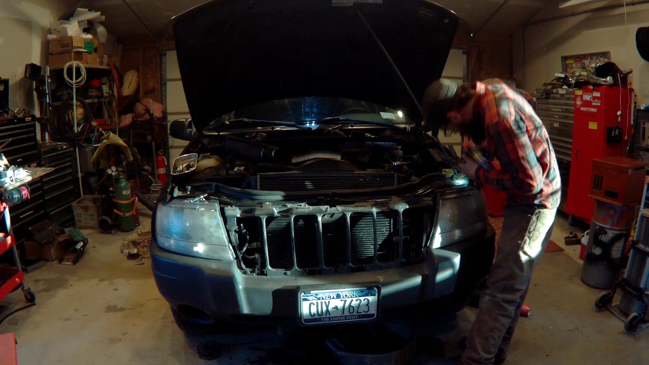 THE EASY WAY!!! To remove your 99-04 jeep grand cherokee radiator!!!
