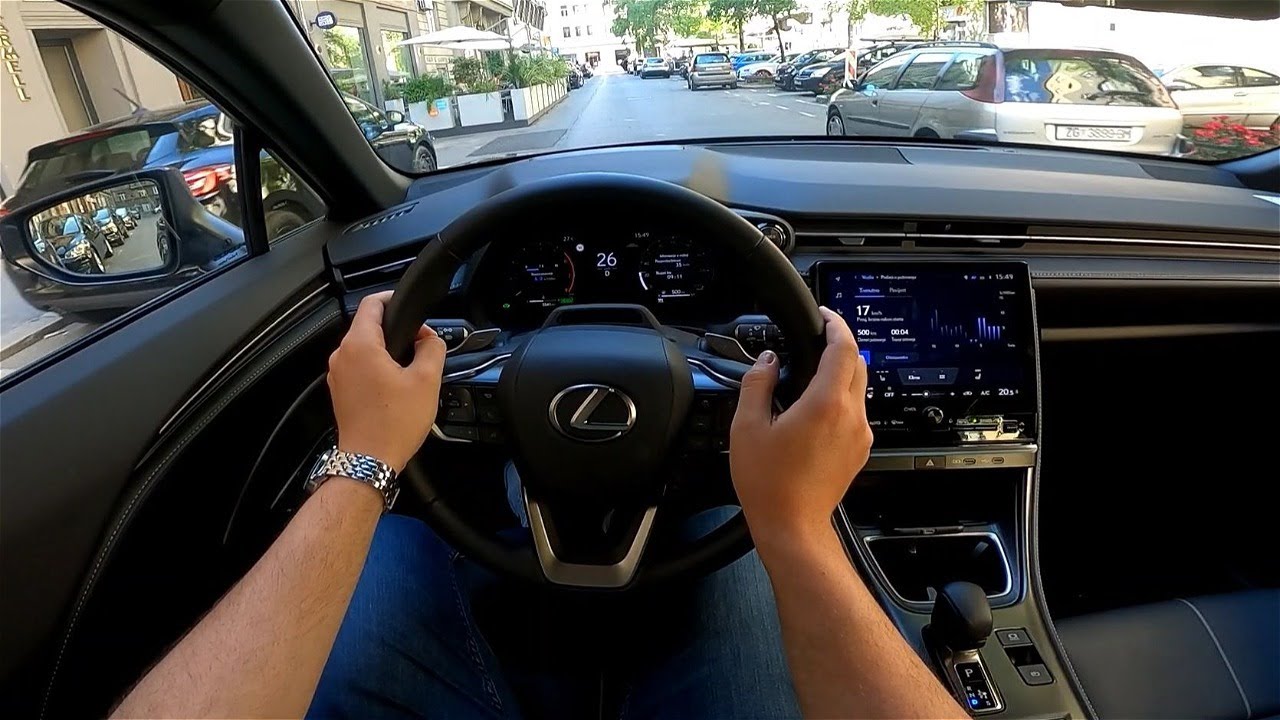 NEW Lexus LBX 2024  [Hybrid e-CVT] POV City test drive