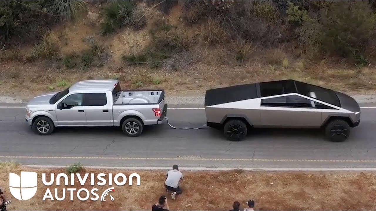 ¿Es la Tesla Cybertruck una amenaza para la Ford F-150? | Univision Autos