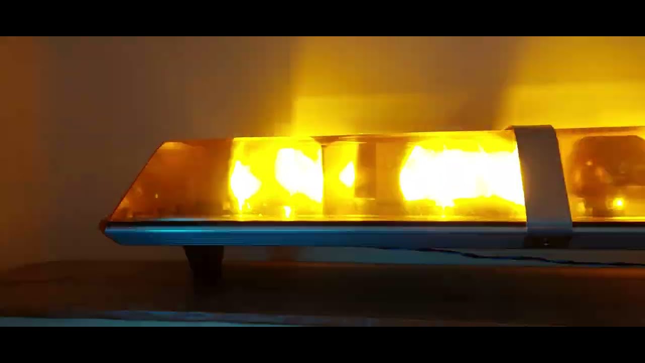 Code3 LP6000 ( short lightbar )