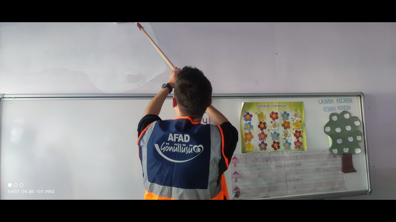 Çankırı AFAD Gönüllüleri İle Okul Boyama