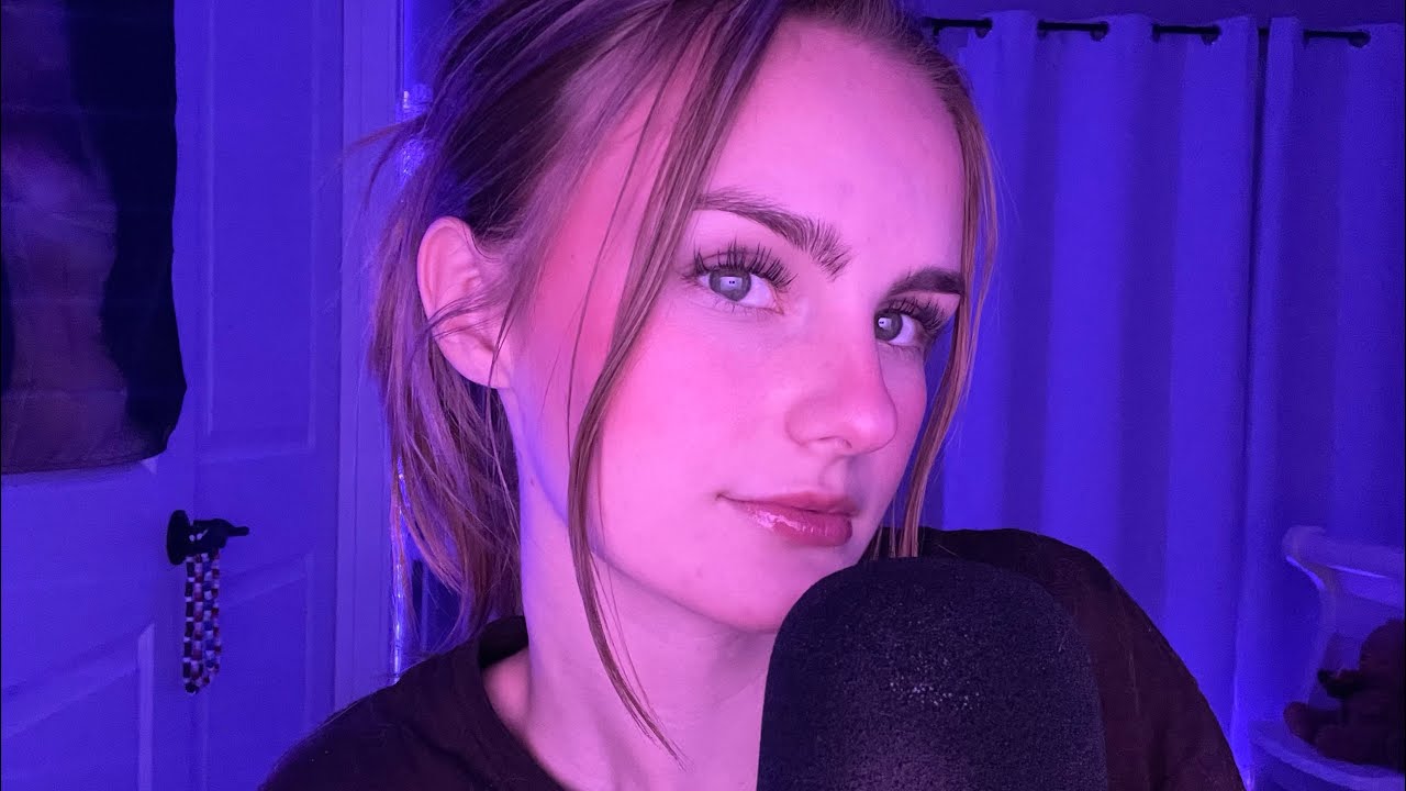 Asmr with mouth sounds + hand movements