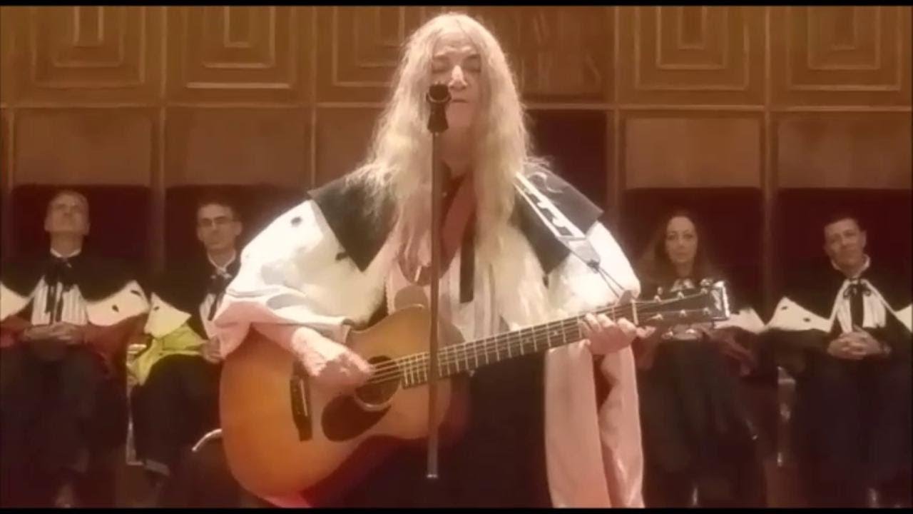 Padova, laurea honoris causa a Patti Smith e lei canta nell'aula di Galileo