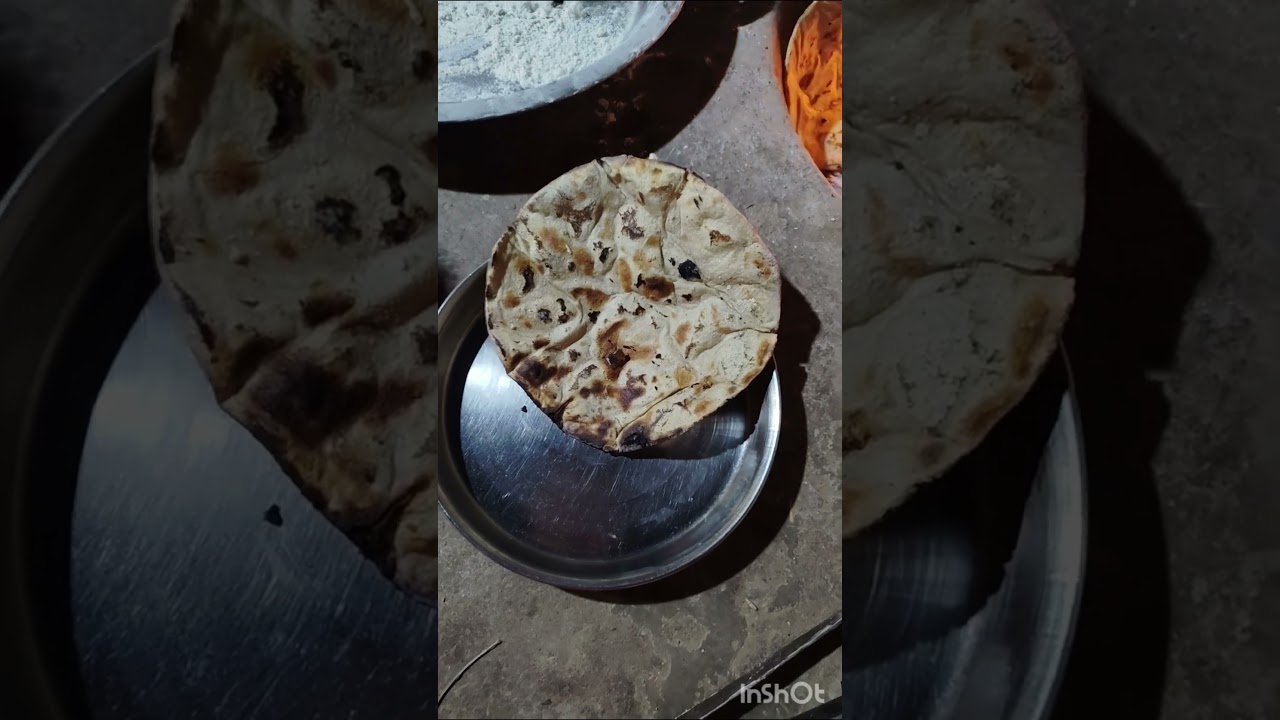 #🤩maa k hath ki bni special chulhe ka sarson ka saag aur mkki ki roti🥗🌽🌽 