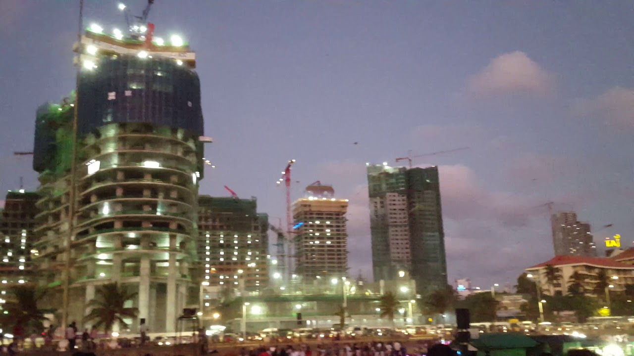 Sri Lanka..........Saturday evening at the Galle Face Green