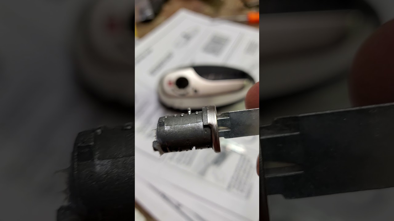 yakima box key removal in unlock position