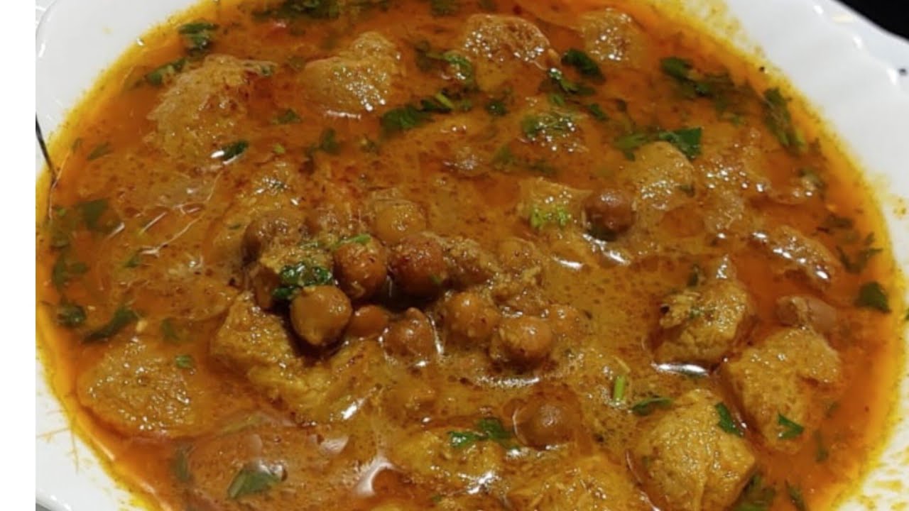 Chana soybean (Soya chunks) ki Sabji 