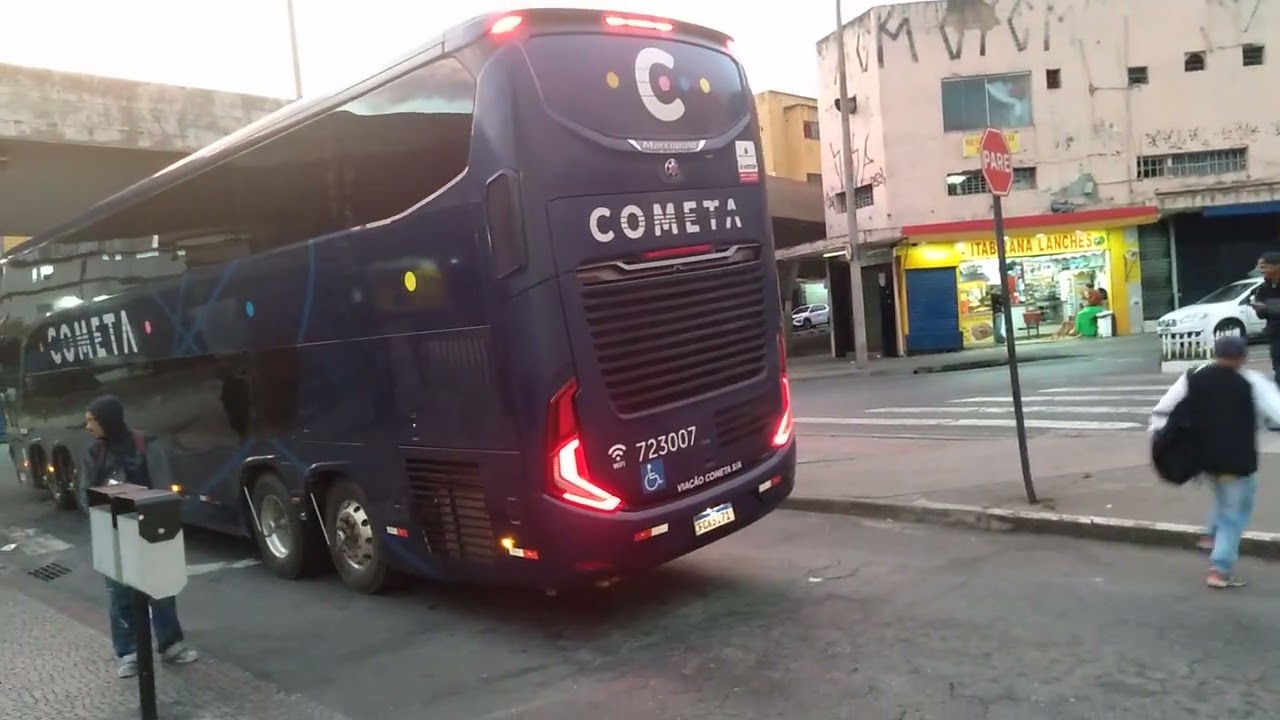 Chegada de  ônibus  na rodoviária  de Belo  Horizonte  MG .