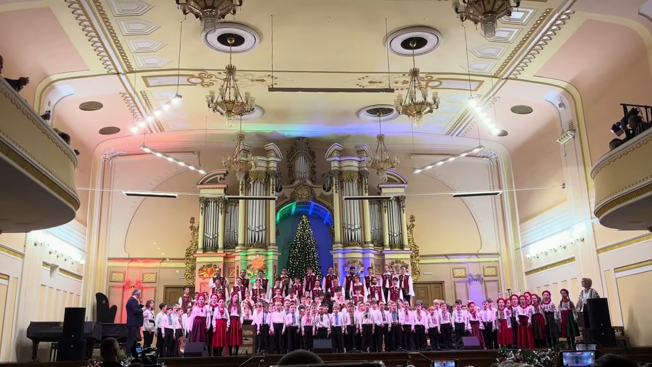 Бог ся рождає. Національна хорова капела Дударик, Львівська національна філармонія