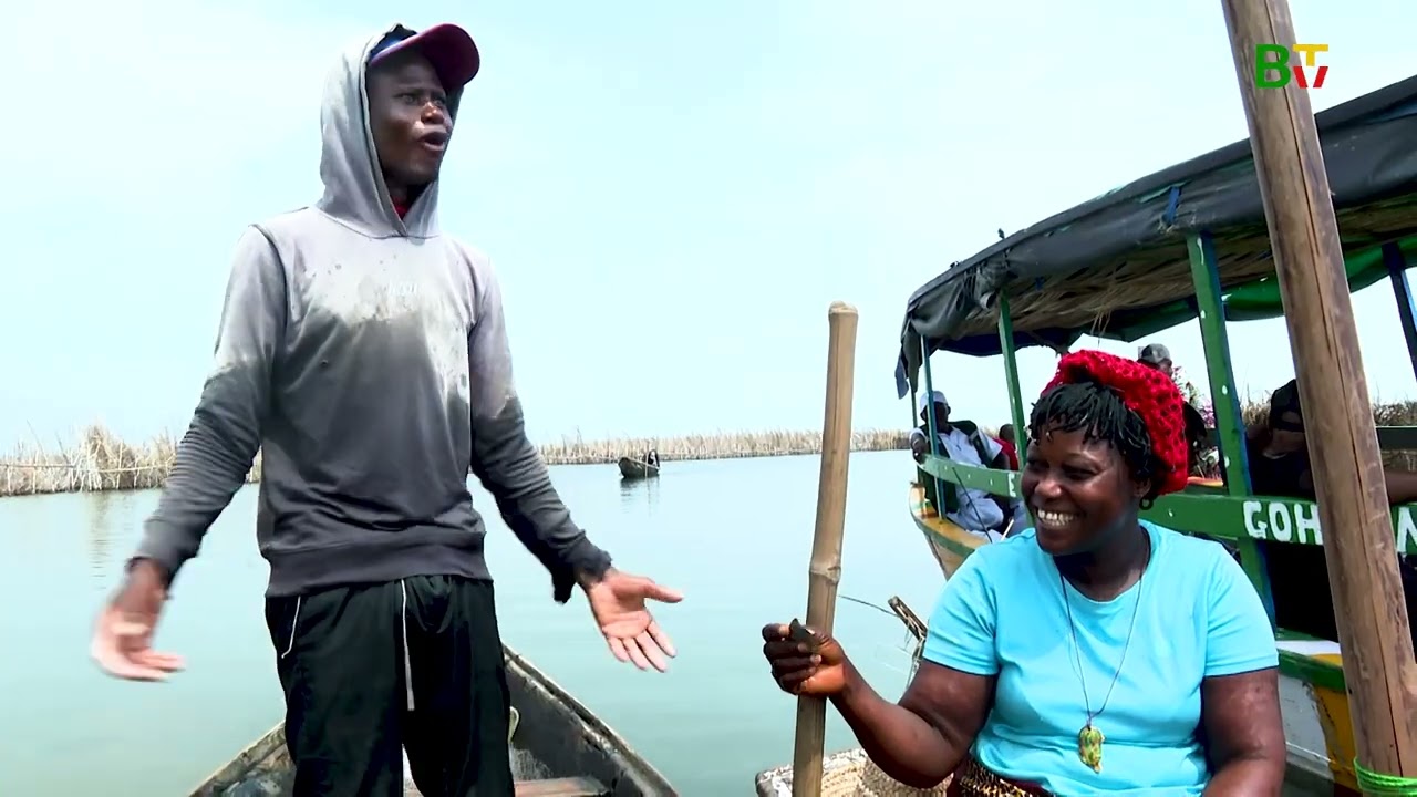 Au fil de l'eau : le quotidien des pêcheurs de Ganvié
