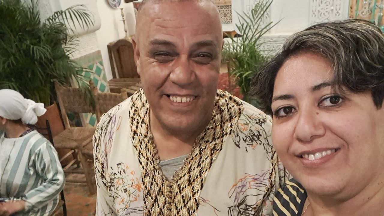 معلمة محسن dar nia