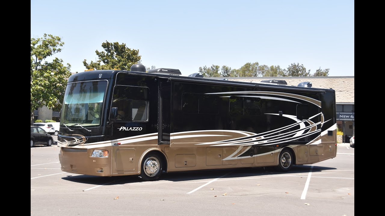 2014 RV Thor Palazzo Diesel Pusher bath and 1 half Motorhome Video Tour 10 23