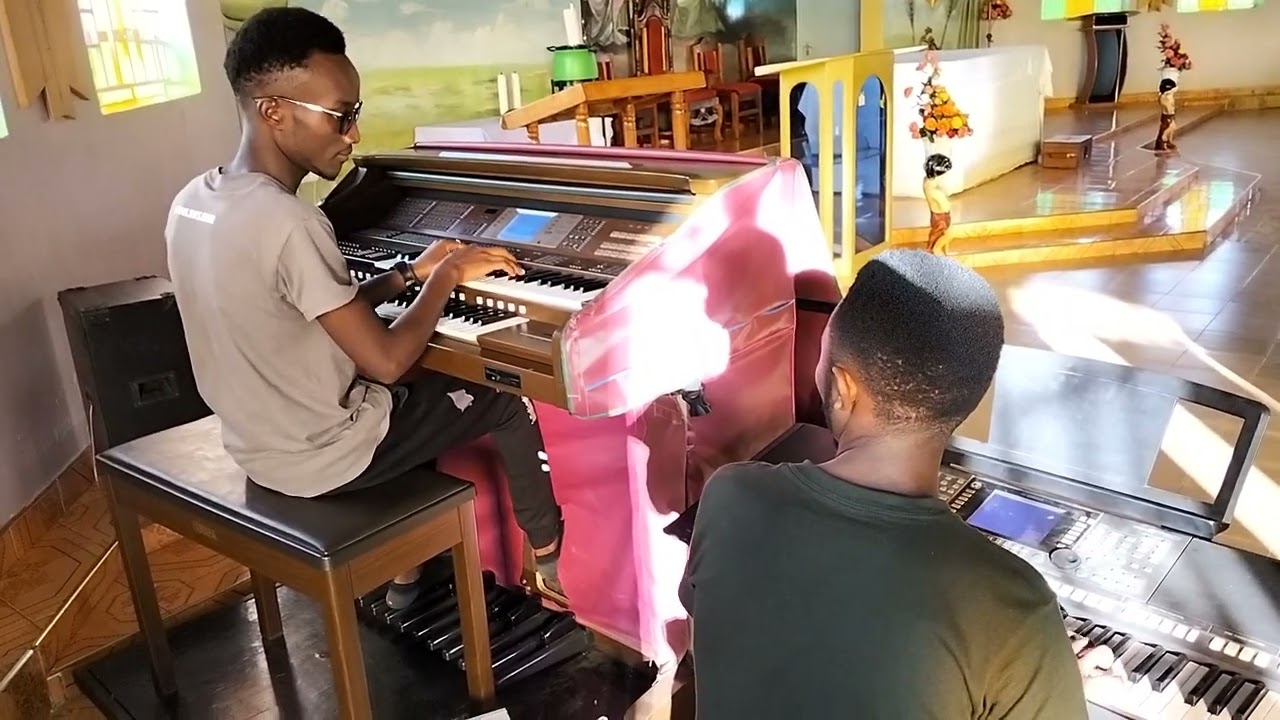 BWANA YESU ANATUALIKA