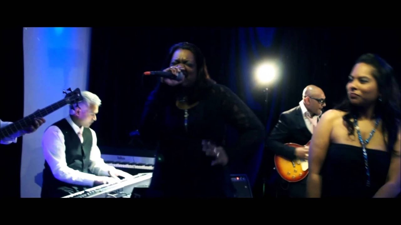 Feestband gezocht? Feestband Feelings LIVE 