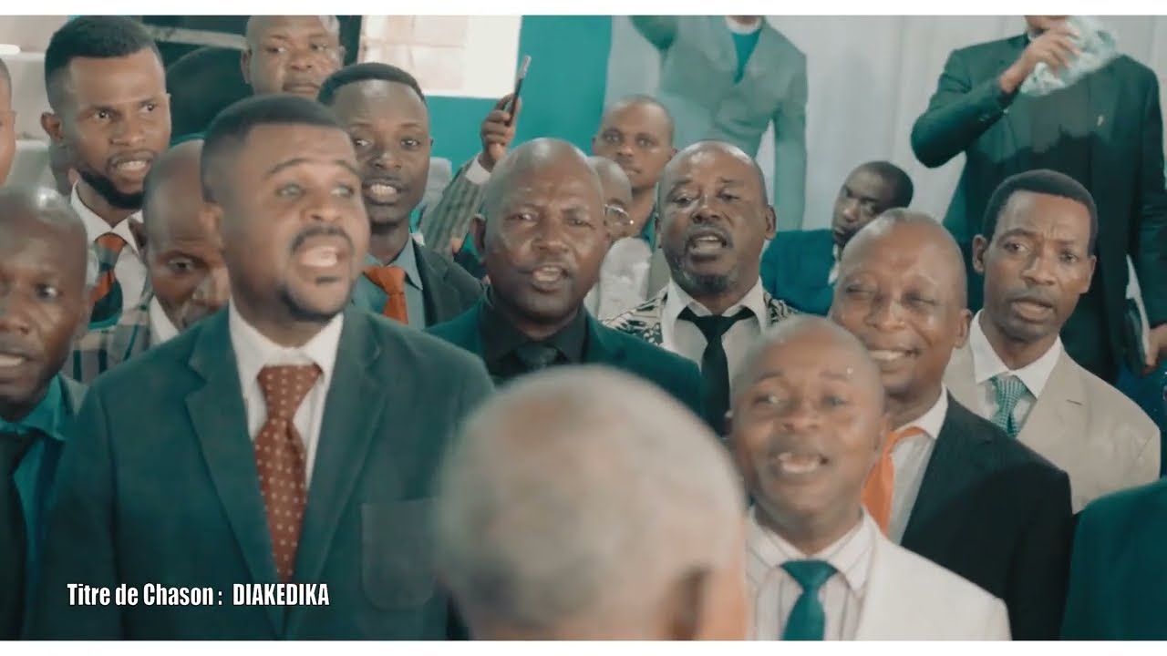 CHORECO-MÈRE DANS DIAKEDIKA À UPN