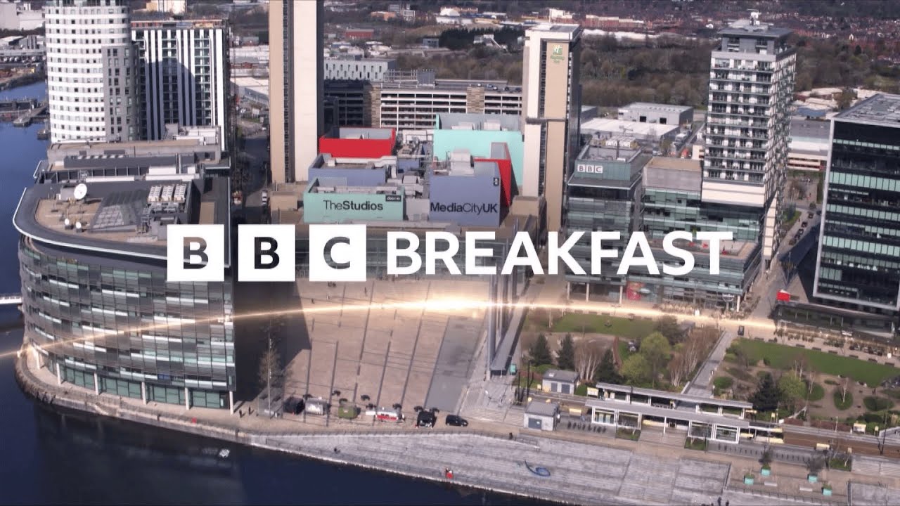 BBC Breakfast (06BST Headlines + Intro - 26/4/22) [1080p50]