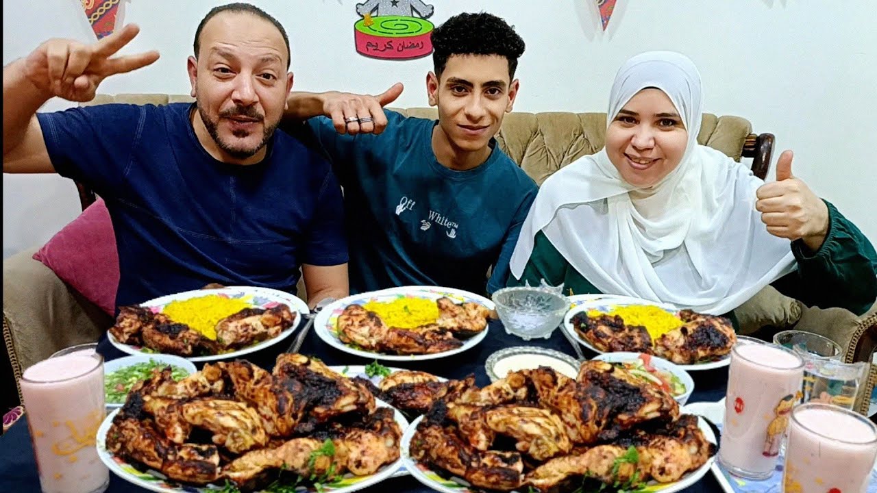 تحدي أكل فراخ مشويه فحم رز بسمتي مش عارف على وأم على عاوزين مني إيه مفاجأة لم ينجح احد 😁😂😂