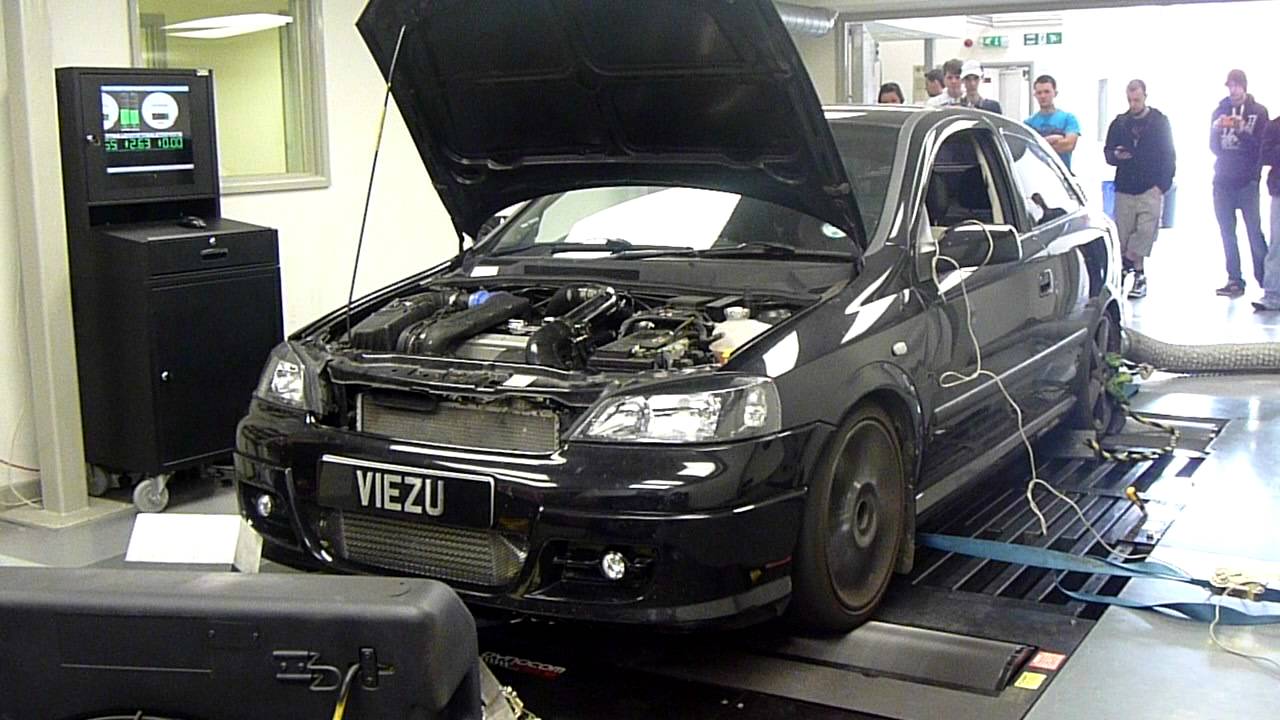 Astra vxr turbo on the dyno at Viezu thanks to Browns Motorsport and  Oxford Car Club