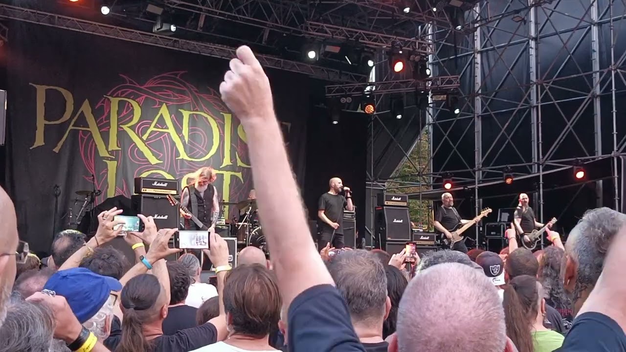 PARADISE LOST - Hallowed Land (Live Luppolo in rock)