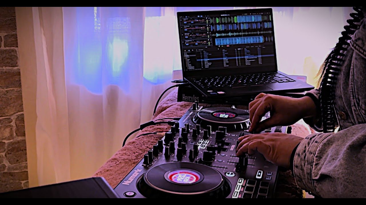 New Year Groove Set | Live Mix (Numark NS4FX/SeratoPro)