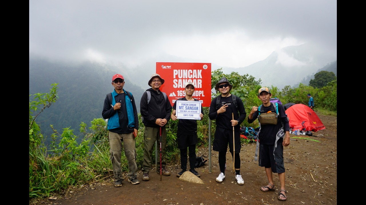 Tektok Gunung Sangar | Pendaki Pemula