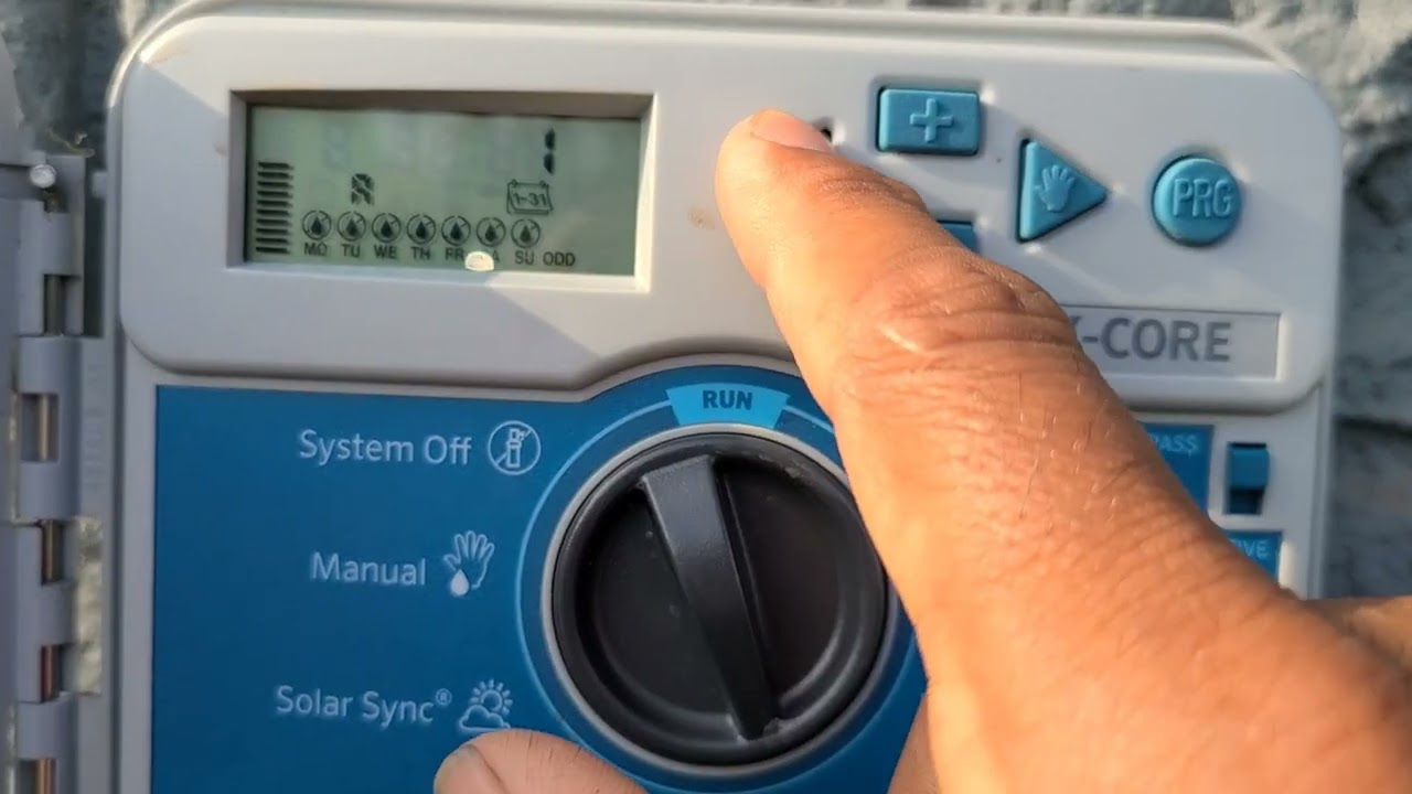 como programar timer marca hunter en valvulas de riego/ How to program timer hunter.