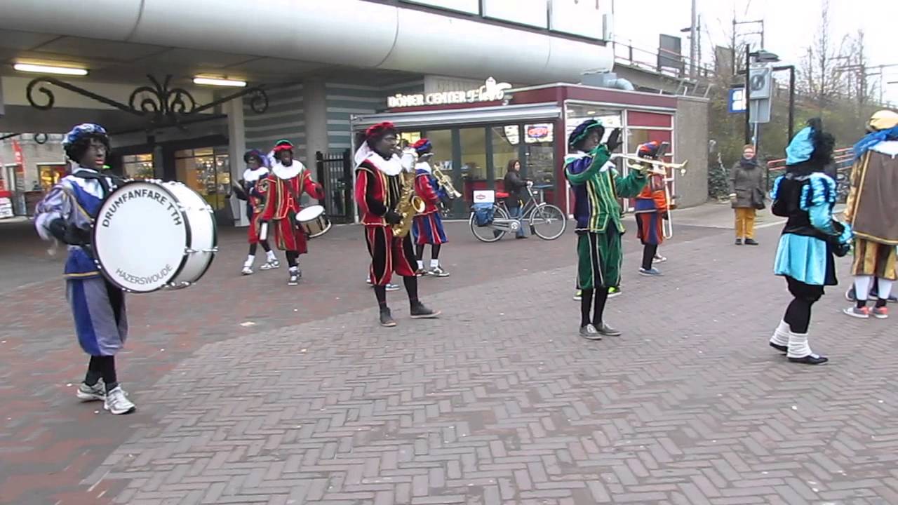 Zwarte piet zondag  Drumfanfare TTH