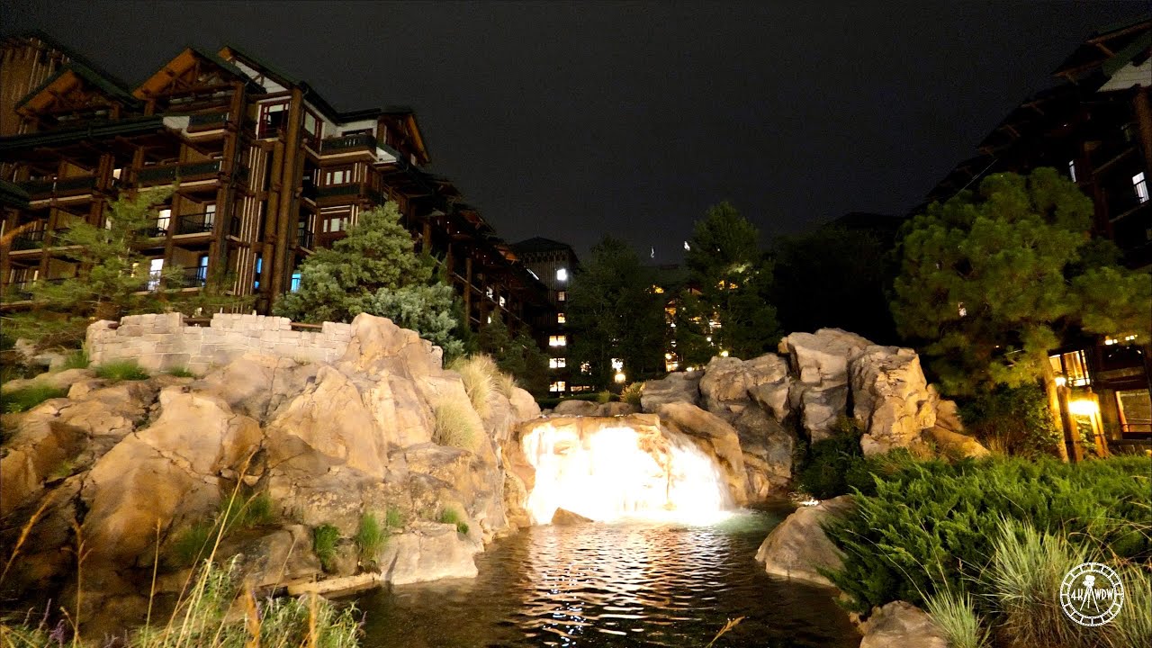 Disney's Wilderness Lodge 2021 Tour at Night - Filmed in 4K | Magic Kingdom Resort Walt Disney World