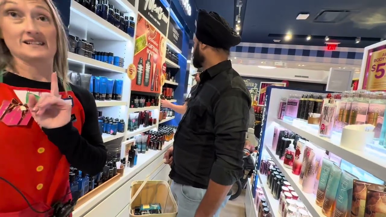 Greenwood IN shopping mall Black Friday sales in Body and bath Indiana USA #viralreels #minivlog 