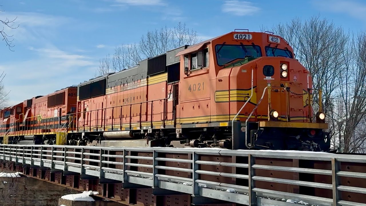 QGRY 324 4021E at Louiseville, QC 2026-02-13