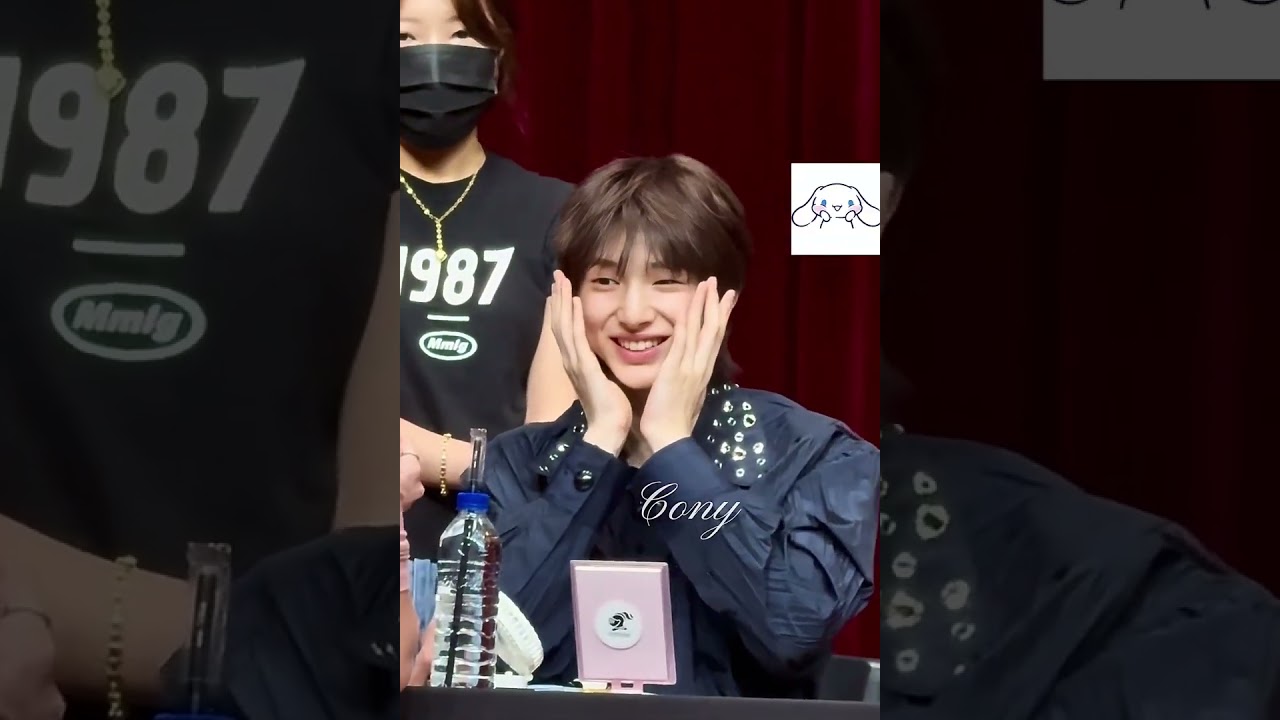 Juhoon is so cutee 