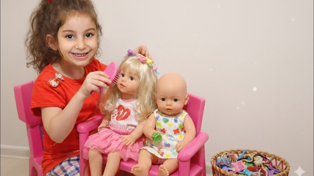 Ayliz ve Baby Born Bebekler Evcilik Oyunu Oynuyor! Bebek BakmaOyun Videosu
