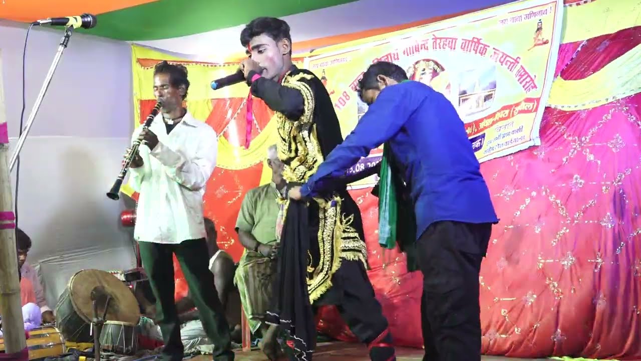 इंदल कुमार और इंद्रजीत कुमार दोनों भाई विदेश में पड़ता है लेकिन इंदल करने छुट्टी लेकर के अपने घर।।