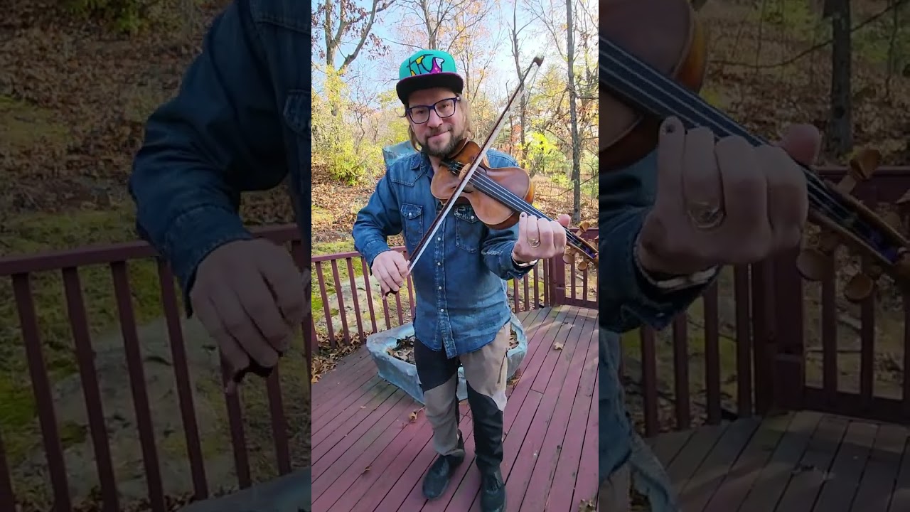 Want to win this violin? Sign up as early bird for Fiddle Hell Online, April 11-14. Hear it played!