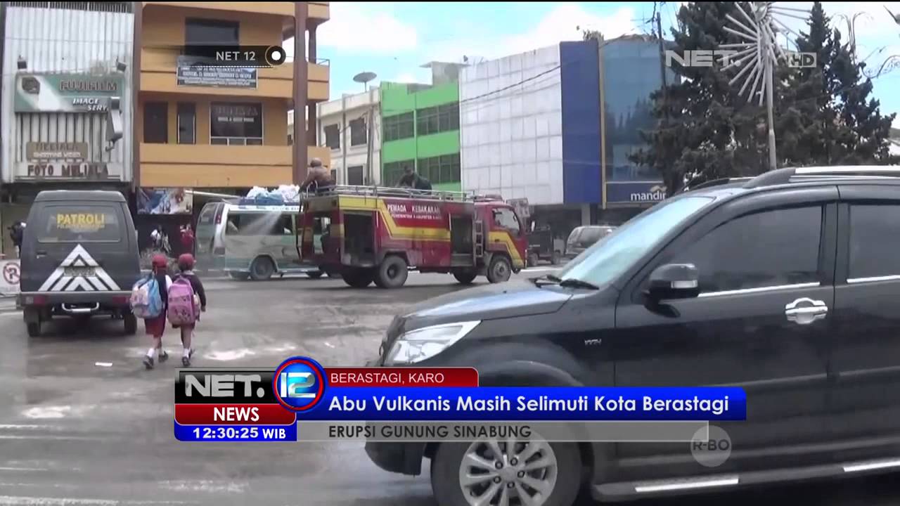 Abu Vulkanis masih turun di Kota Berastagi, Pemerintah bagikan masker - NET12