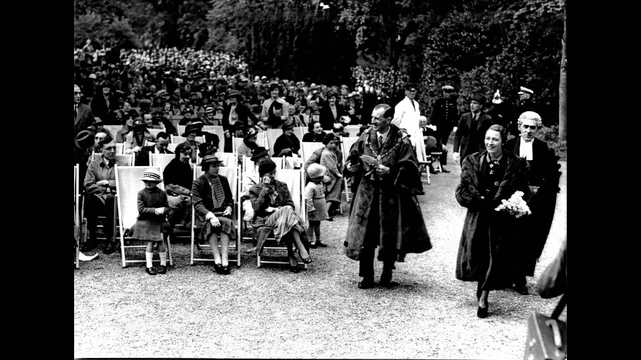 Into the picture podcast episode 5: Amy Johnson and the Opening of Sewerby Hall