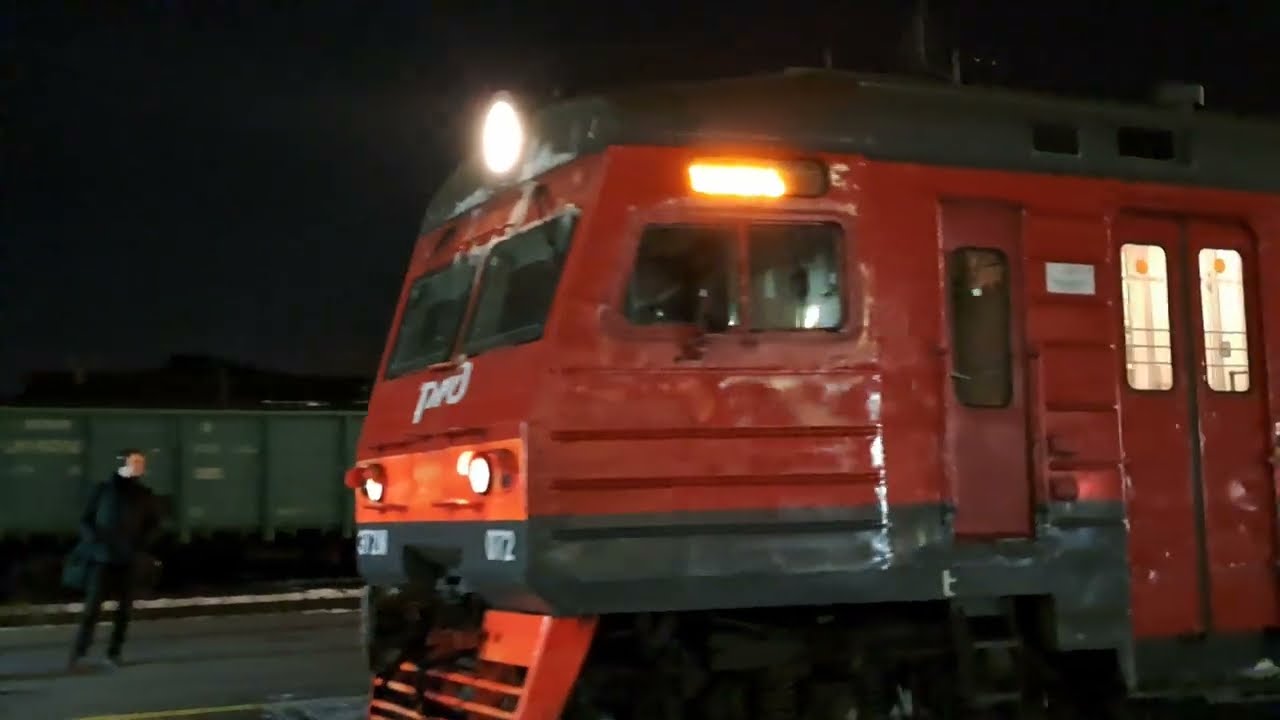 ПАССАЖИРСКИЙ ПОЕЗД с СЕВЕРА на МОСКВУ и ЭЛЕКТРИЧКА ЭТ2М.