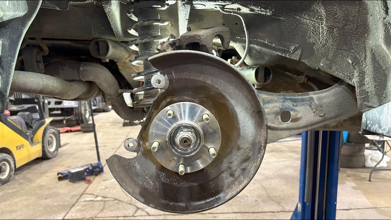 2013-2020 Mitsubishi RVR AWD Rear Wheel Bearing Replacement