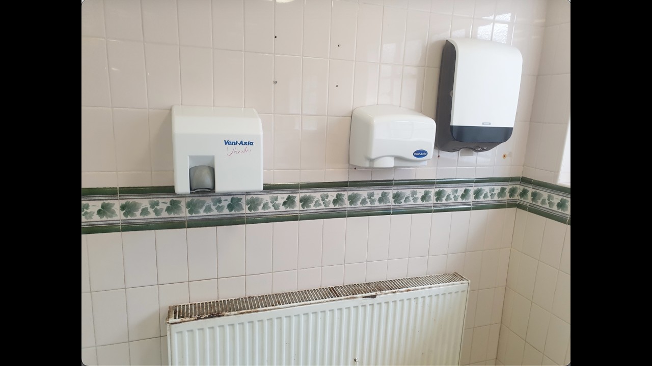 [4K] Tour of the hand dryers at Kew Gardens.