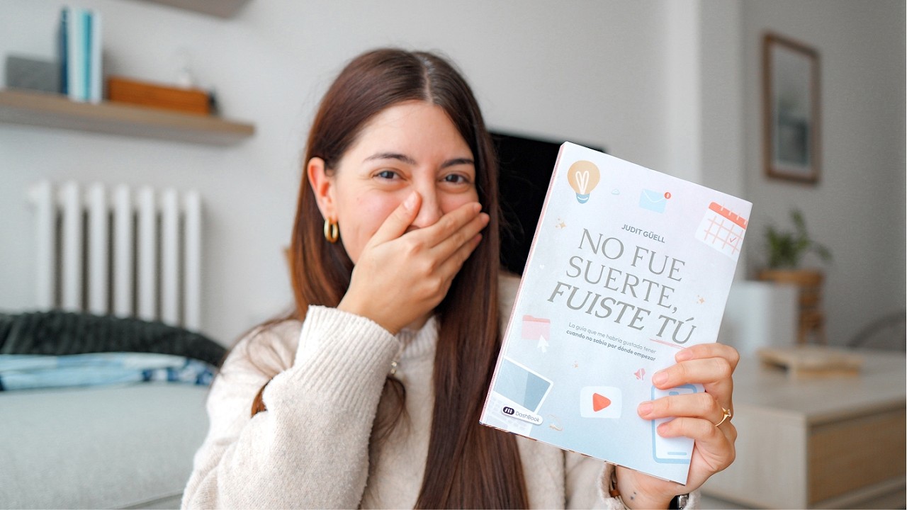 He escrito un libro 📖📦🤍