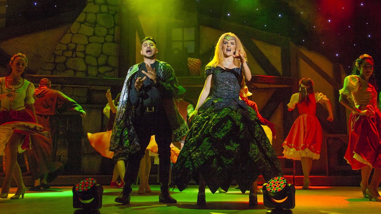 Gravesend Panto 2015/16 Robin Hood
