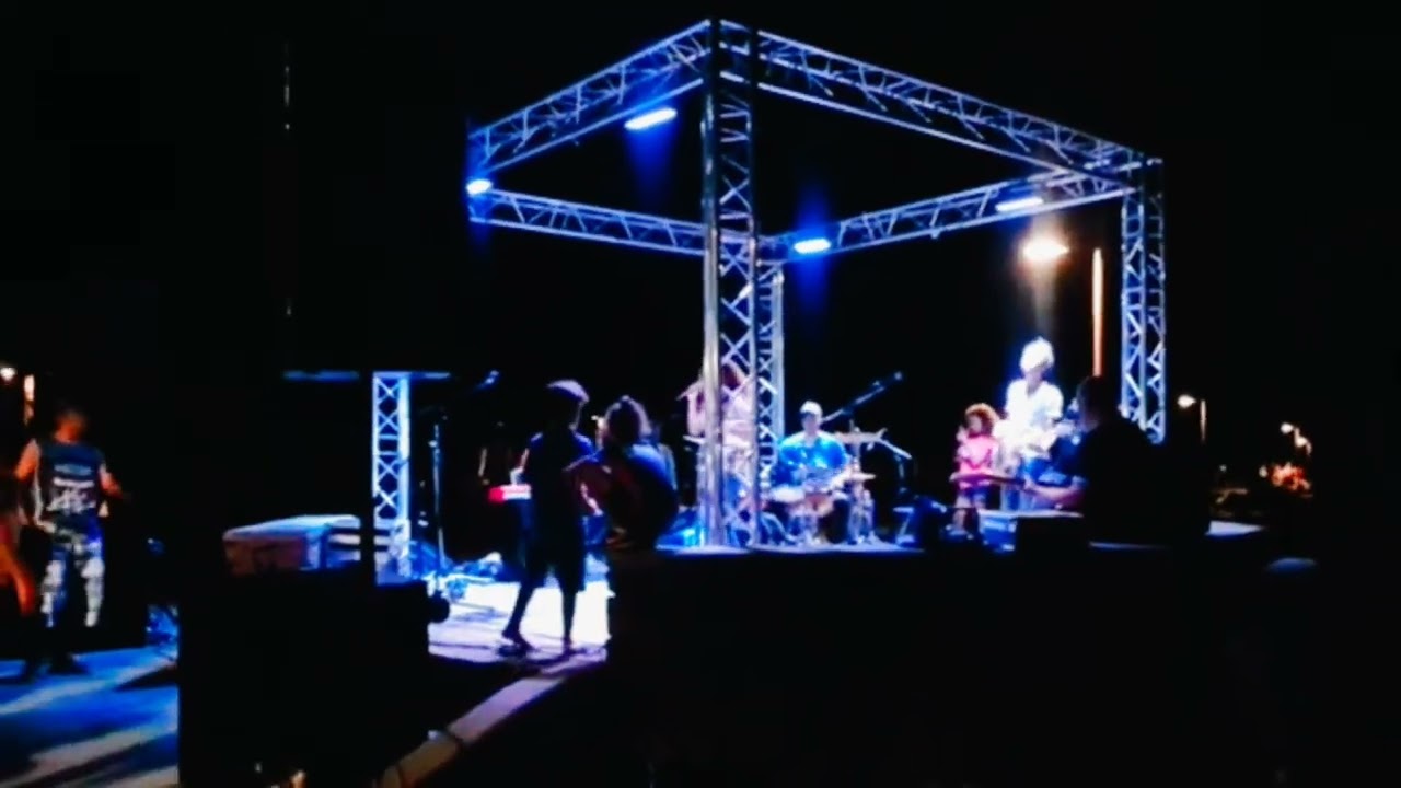 Live RODOLPHE PERSÉE si la Batterie à la Rondavelle . Souvenir.