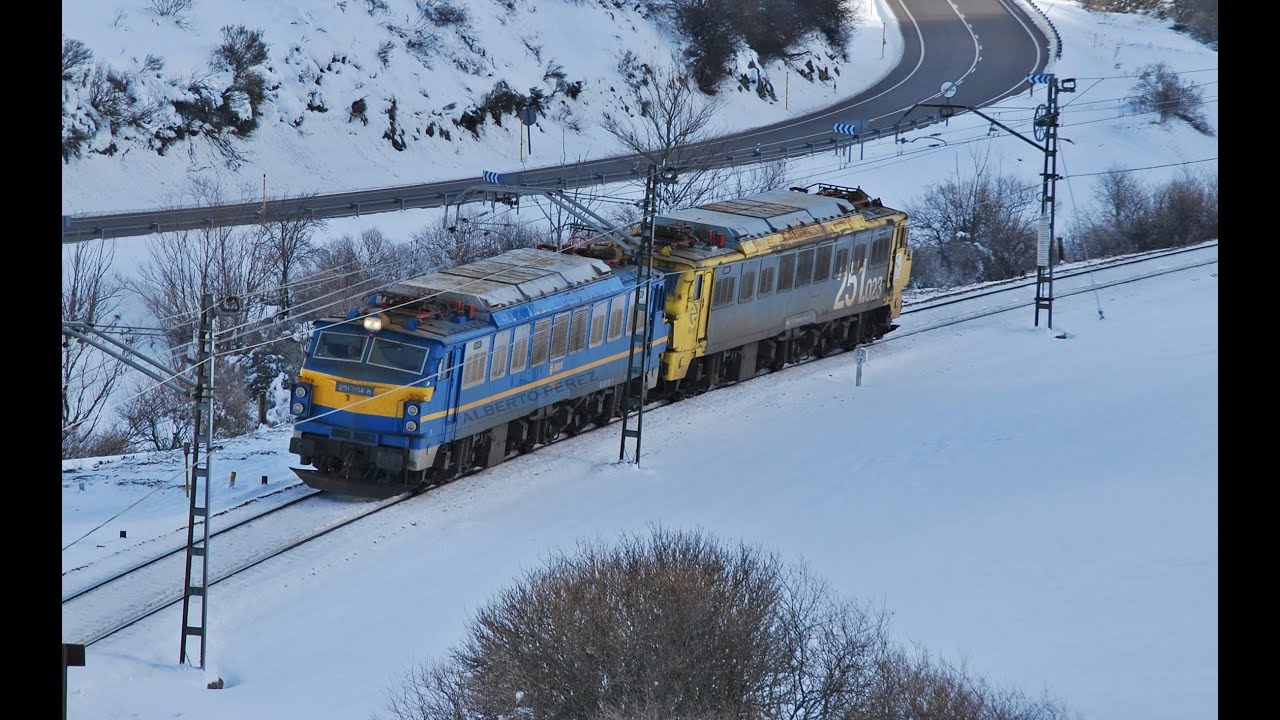Trenes por Busdongo y puerto de  Pajares 2012