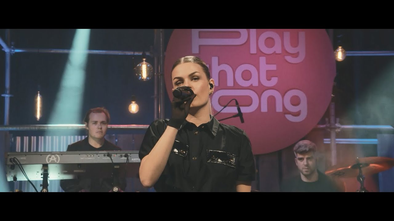 Davina Michelle - 'What a Woman' | Play that Song: een jaar in muziek