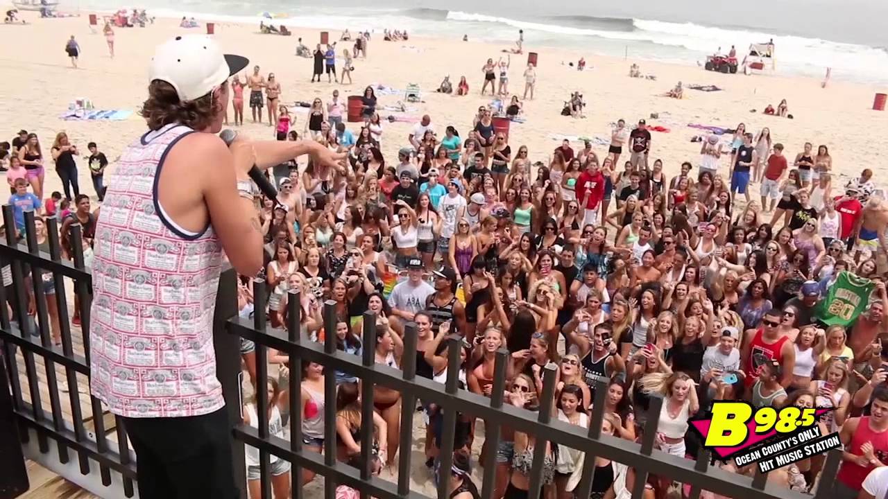 B98.5 presents Sammy Adams- 