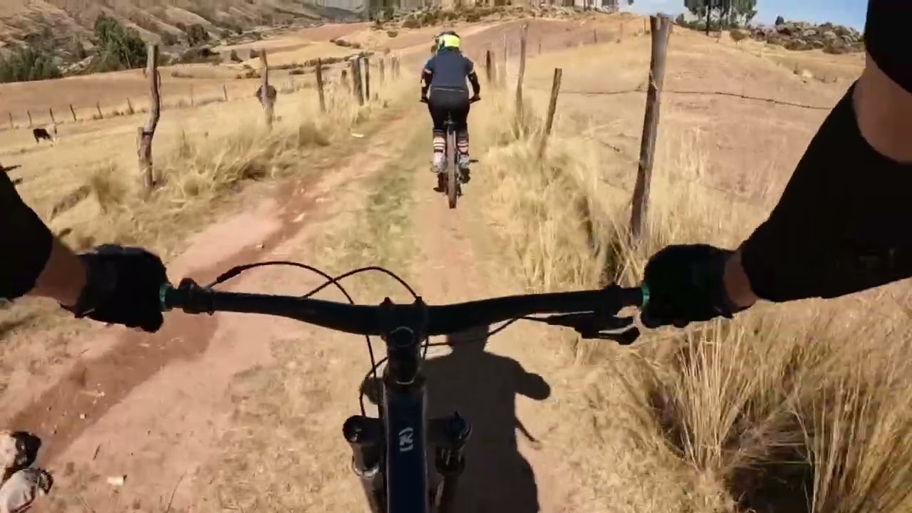 25.09.2022 from Lares to Cuzco via the Valle Sagrado and entering to Cuzco tasting some stairs UDH.