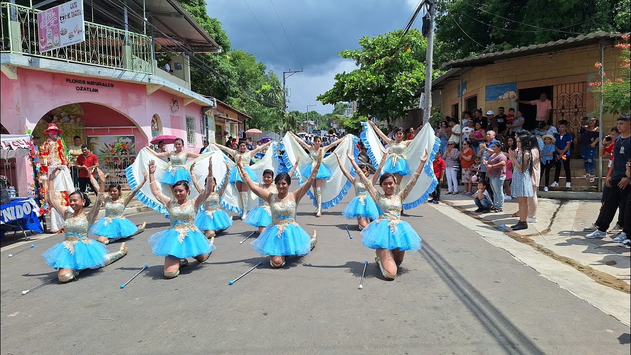 DESFILE DEL 15 DE SEPTIEMBRE EN OZATLAN 2024