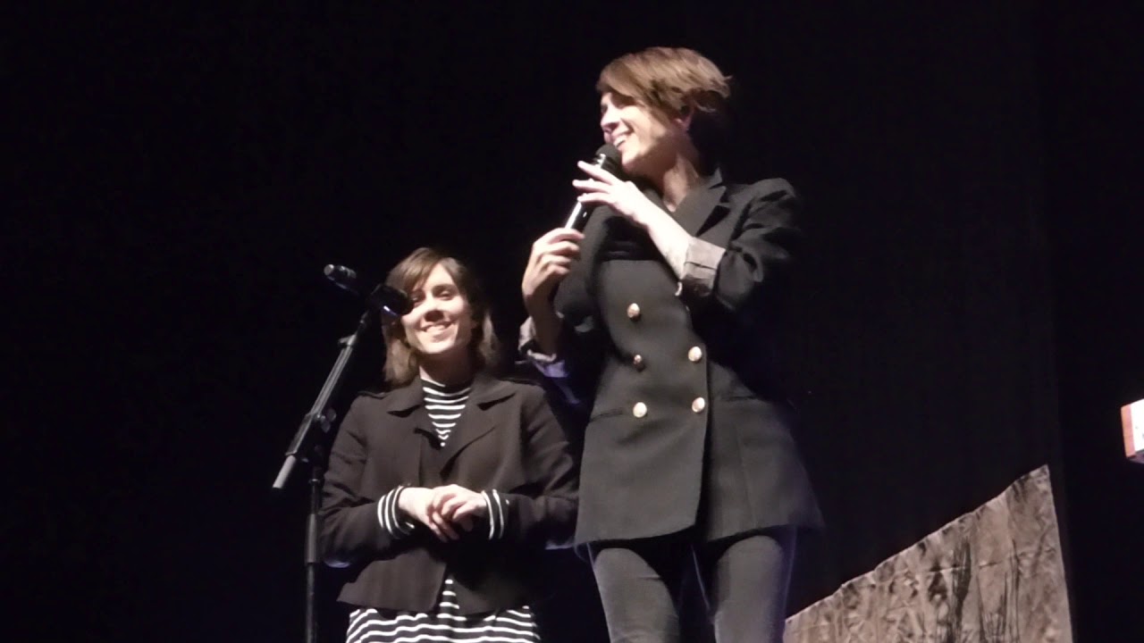 18b/21 Tegan & Sara - Living Room @ Pearl Concert Theater at Palms, Las Vegas, NV 10/20/17